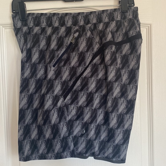 Lululemon Surge Short * 5" - Picture 5 of 5